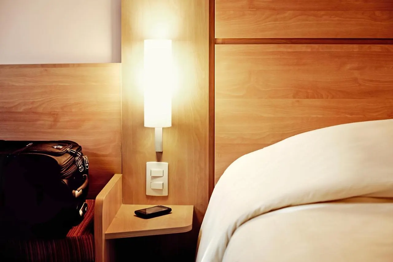 Ibis Marseille Provence Aeroport Hotel Marignane