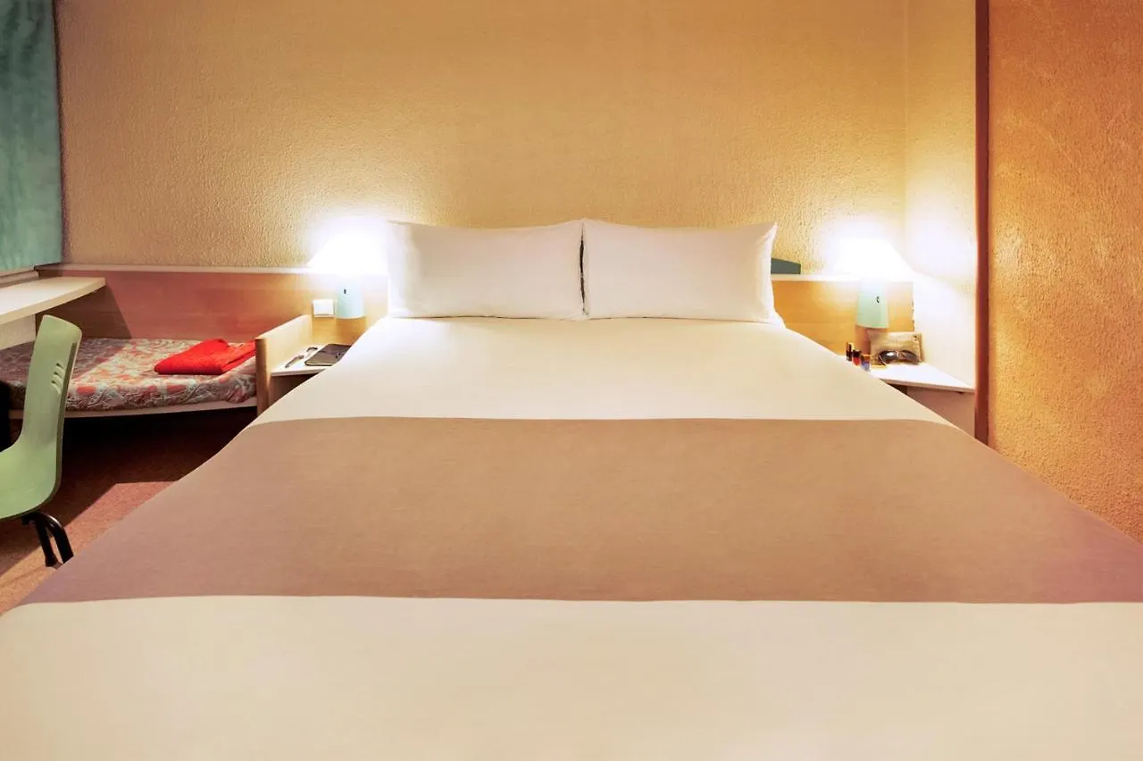 Hotel ibis Marseille Provence Aéroport Marignane